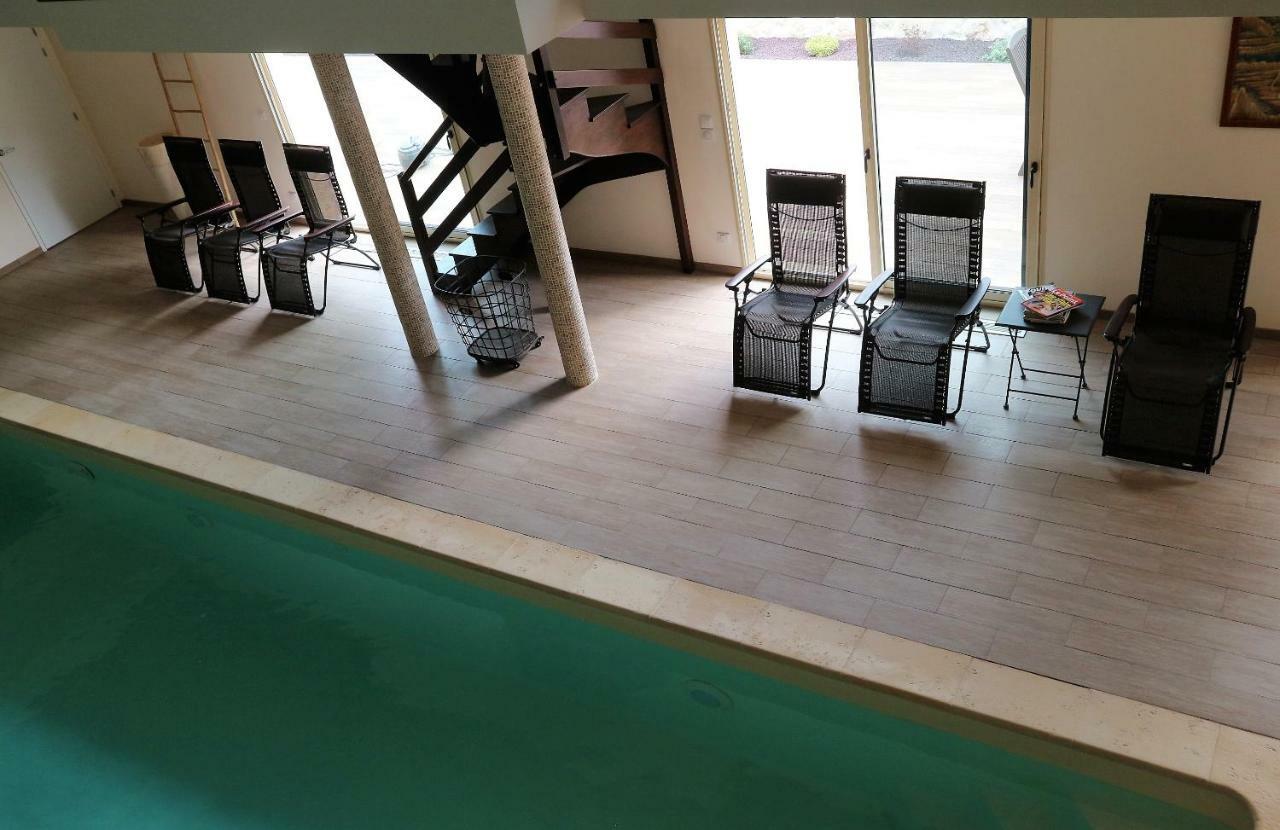 Gite Jet D'Eau Avec Piscine Interieure 30 Minutes Versailles Montainville  Buitenkant foto
