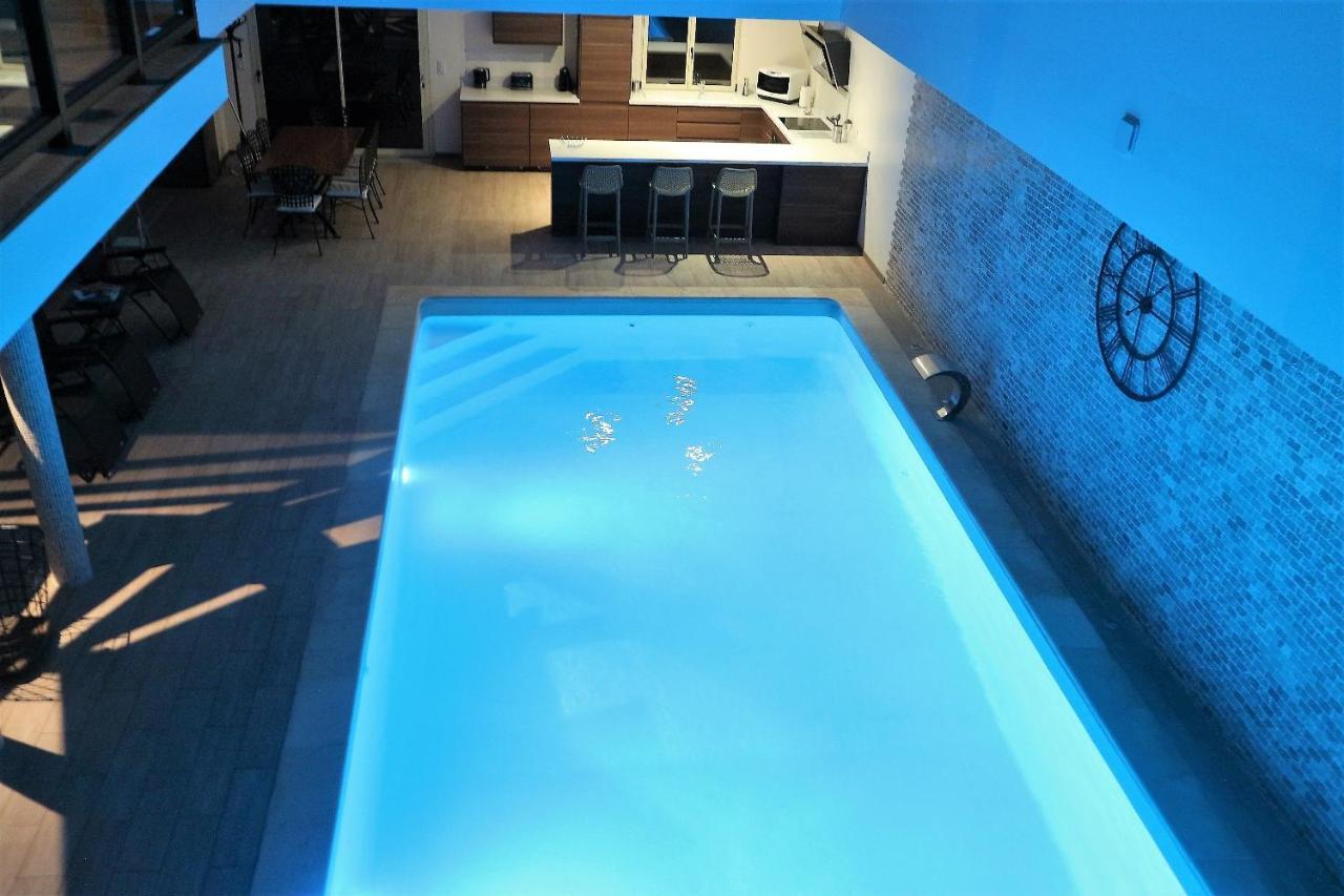 Gite Jet D'Eau Avec Piscine Interieure 30 Minutes Versailles Montainville  Buitenkant foto